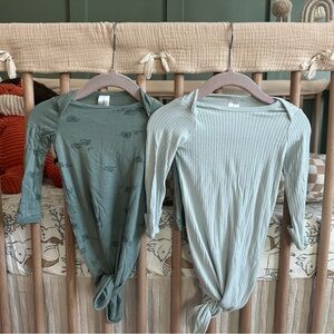 Gerber Modern Moments Newborn Sleep Gowns in Green, Newborn Size, NWOT